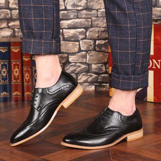 Carved Pointed Oxford Shoes