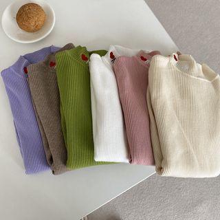 Mock-neck Heart Letter Embroidered Knit Top