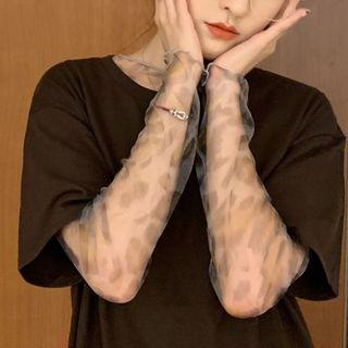 Short-sleeve Plain T-shirt / Long-sleeve Printed T-shirt