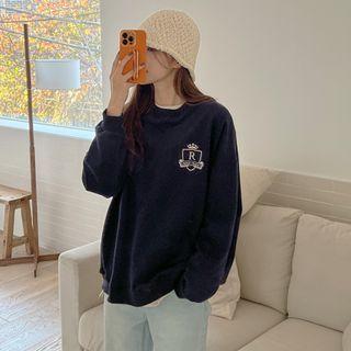Crest Embroidery Sweatshirt