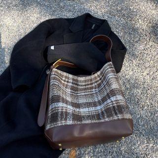 Plaid Bucket Shoulder Bag