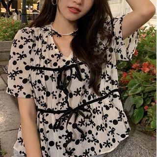 Short-sleeve Flower Print Blouse Black Floral - White - One Size