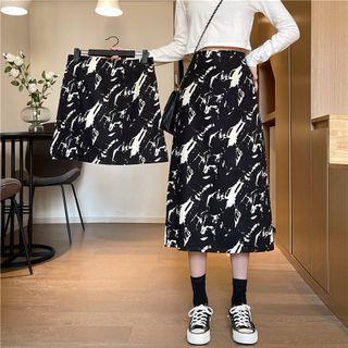 Cracking Pattern Skirt