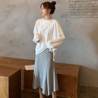 Oversize Long-sleeve T-shirt / High-waist Midi A-line Skirt