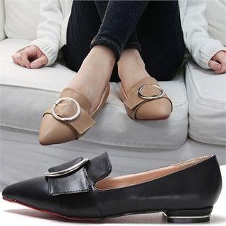 Pointy-toe Buckled Loafers