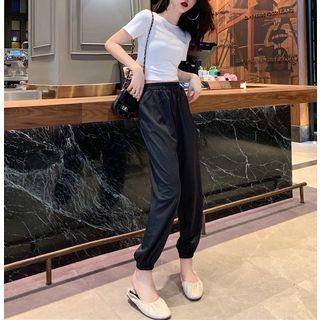 Ribbon-back Crop T-shirt / High-waist Jogger Pants