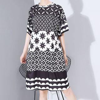 Short-sleeve Pattern Panel A-line Dress Black & White - One Size