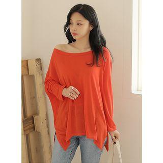 Asymmetric-hem Loose-fit T-shirt