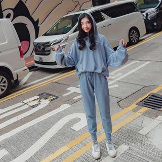 Set: Hooded Pullover + Pants