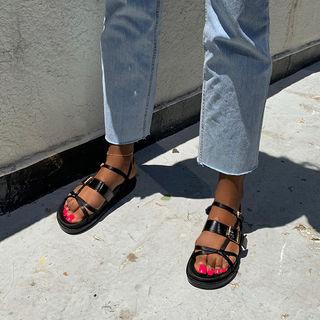 Contrast-trim Belted-detail Sandals