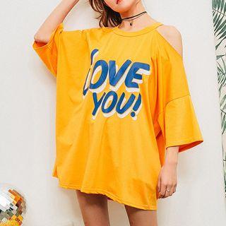 Lettering 3/4-sleeve Cold Shoulder T-shirt