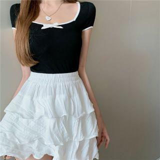 Bow Detail Contrast-trim Short-sleeve Tee / Ruffle A-line Skirt