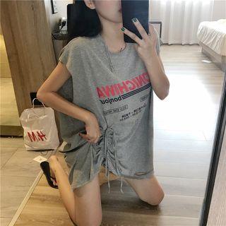Lettering Sleeveless Ripped T-shirt