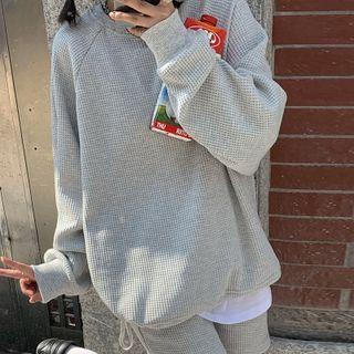 Set: Textured Sweatshirt + Sweatshorts