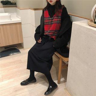 Turtleneck Top / Plaid Vest