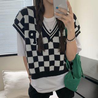 Check Sweater Vest Check - Black & White - One Size