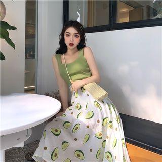Plain Knit Tank Top / Avocado Printed Skirt