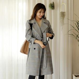 Raglan-sleeve Glen-plaid Trench Coat With Belt