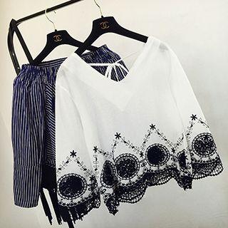 Crochet Trim V-neck Long Sleeve Top
