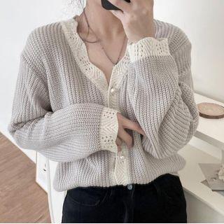 Long-sleeve V-neck Panel Knit Top