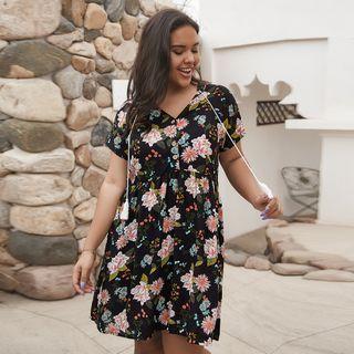 Plus Size Flower Print Short-sleeve Shift Dress