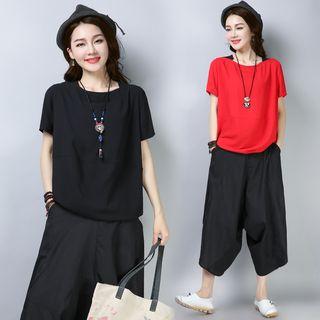Set: Short-sleeve T-shirt + Crop Harem Pants