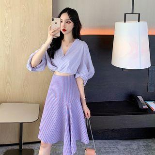 Striped V-neck Puff-sleeve Cropped Blouse / Striped Skirt