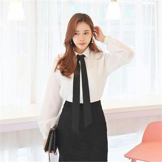 Detachable-ribbon Bishop-sleeve Blouse