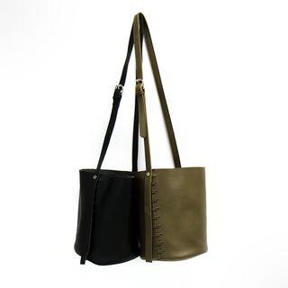 Round Bucket Shoulder Bag With Pouch