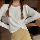 Long-sleeve Twisted Irregular Hem T-shirt