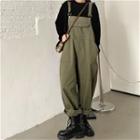 Long-sleeve Plain T-shirt / Sleeveless Jumper Pants