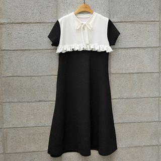 Tie-neck Two-tone Flare Dress