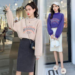 Embroidered Fleece Pullover / Back Slit Knit Skirt