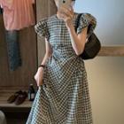 Short-sleeve Plaid Drawstring Midi A-line Dress Plaid - Black & White - One Size