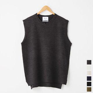 Notched-neckline Loose-fit Knit Vest In 6 Colors