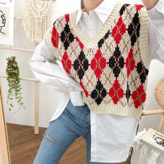 Set: Puff-sleeve Shirt + V-neck Argyle Vest