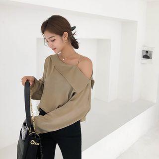 Chain-strap Off-shoulder Blouse