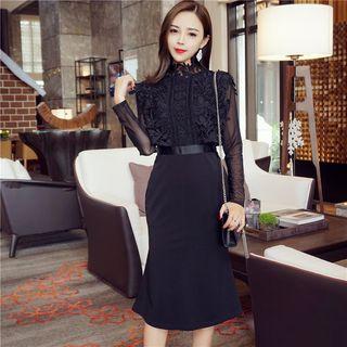 Lace Panel Mermaid Midi Dress