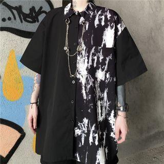Short-sleeve Asymmetrical Print Chain-accent Shirt