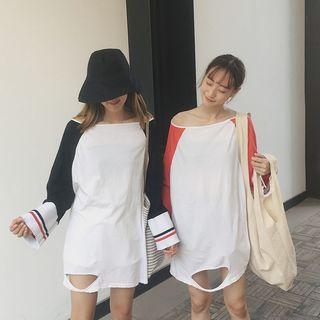 Off-shoulder Panel Long-sleeve T-shirt