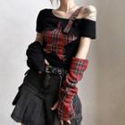 Set: Short-sleeve Cold-shoulder Plaid Panel T-shirt + Arm Sleeves