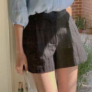 Textured Wide-leg Shorts