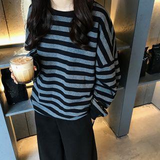 Striped Oversize Pullover / Cropped Harem Pants