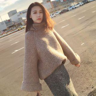 Set: Turtleneck Chunky Sweater + Knit Midi Skirt