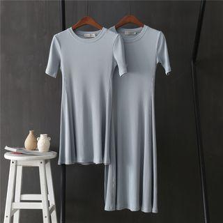 Short-sleeve Knit Dress / Midi Dress