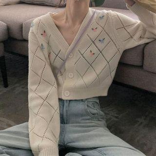 V-neck Embroidered Button-up Cropped Cardigan