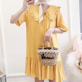 Short-sleeve Frilled Collar Dress