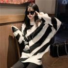 Striped Sweater White & Black - One Size