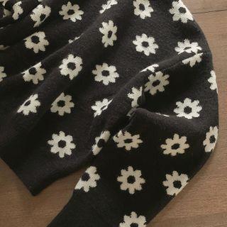 Daisy Flower Pattern Sweater
