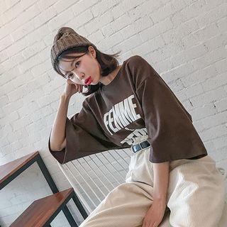 Wide Elbow-sleeve Lettering T-shirt